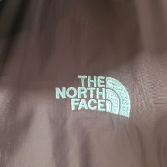 EUC The‎ Northface Windbreaker - Picture 6 of 7